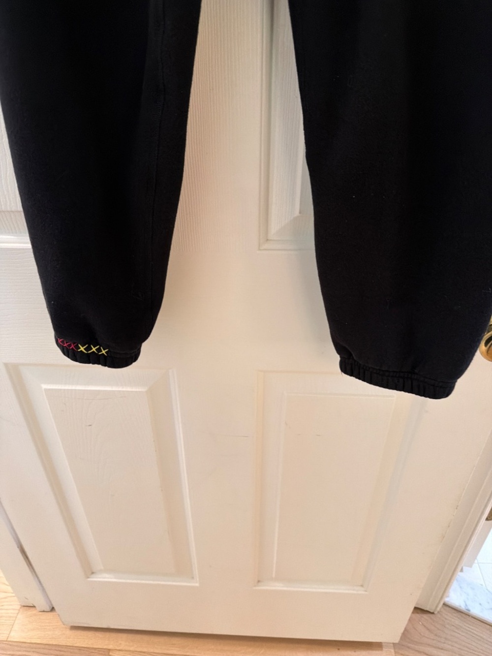 Never worn the Riley sweatpants - Picture 2 of 4